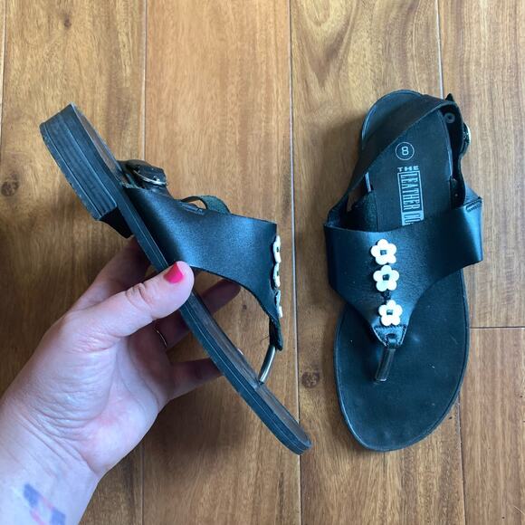 The Leather Connection Vintage black thong sandals white flowers‎ Size 8 - Picture 1 of 11